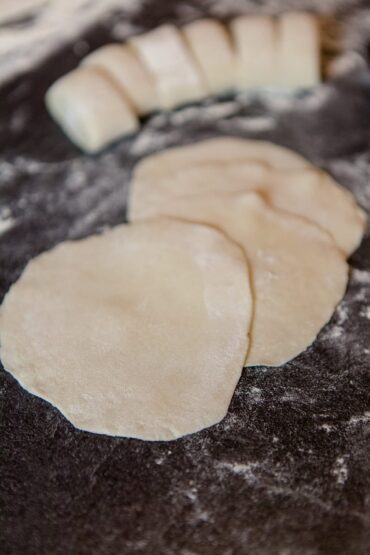 Dumpling Teig selber machen - https://kuechenchaotin.de