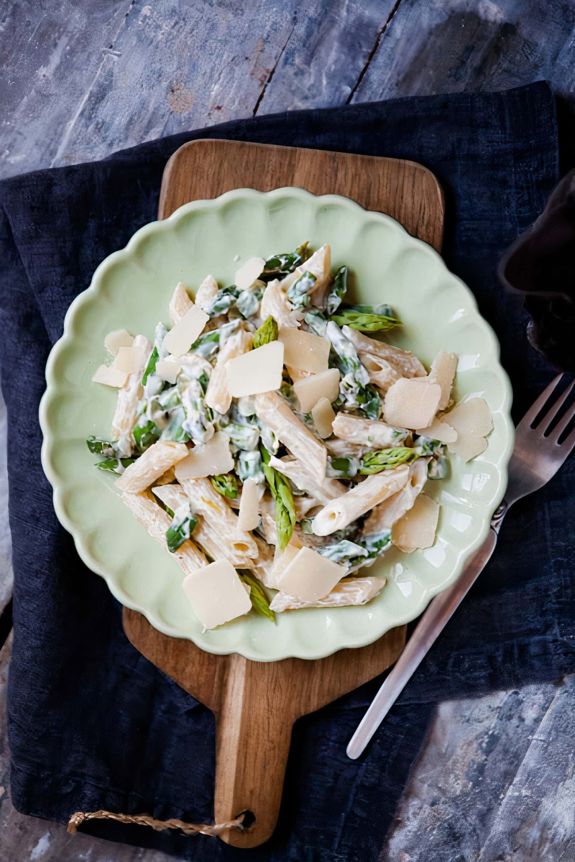 Pasta mit grünem Spargel und Zitronenricotta - www.kuechenchaotin.de
