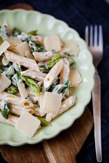 Pasta mit grünem Spargel und Zitronenricotta - www.kuechenchaotin.de