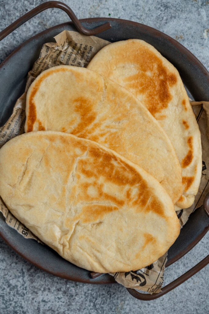 Naan Brot aus der Pfanne