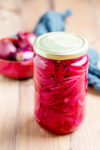 Pink Pickles Rezept - schnelle, eingelegte Rote Zwiebeln