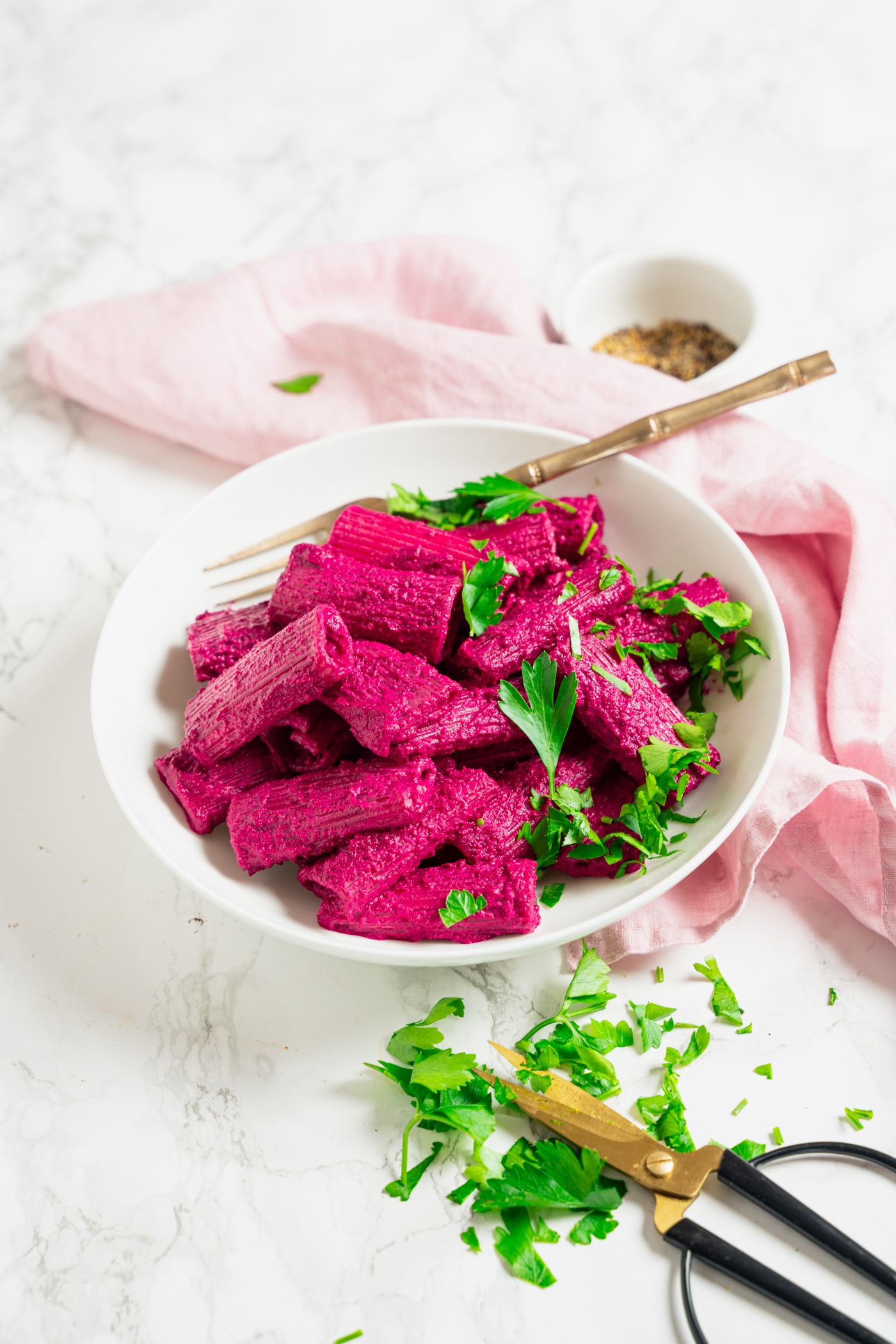 Pinke Barbie Pasta Rezept mit Rote Bete und Feta