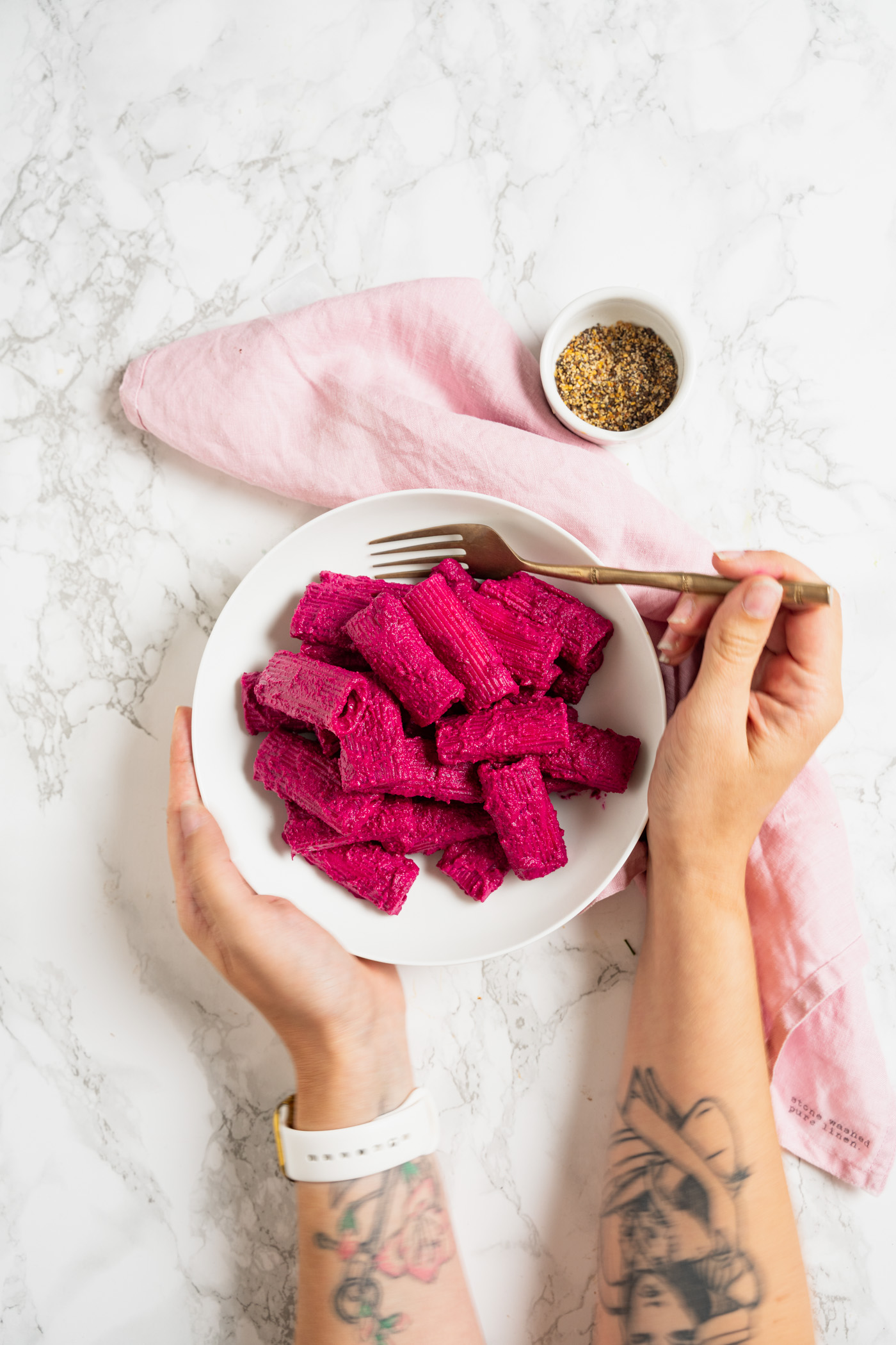 Pinke Barbie Pasta Rezept mit Rote Bete und Feta