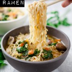 Selbstgemachte Ramen mit Tomaten, Spinat und Chamignons - www.kuechenchaotin.de