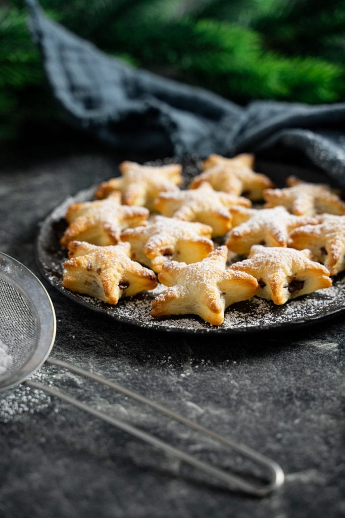 Schnelle Blätterteig-Schoko-Sterne Rezept - blitzschnelles 